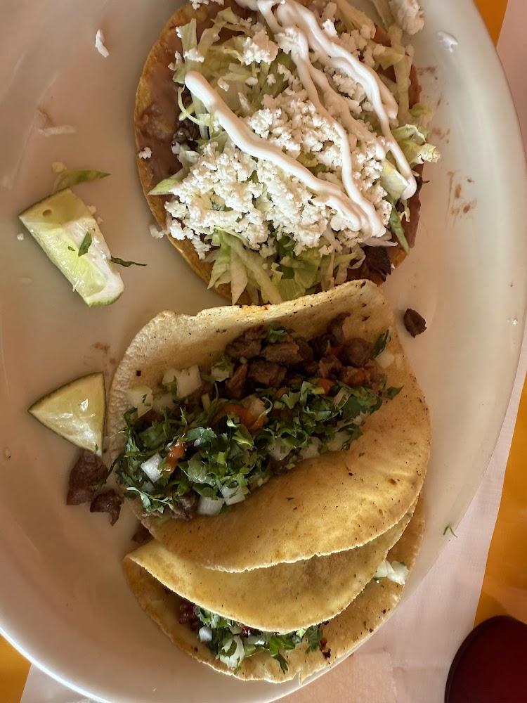 Antojitos Izcalli - Authentic Méxican Restaurant